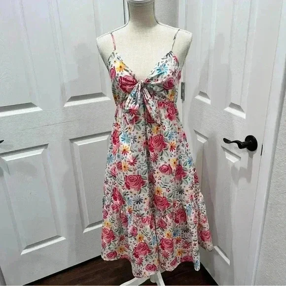 Moodie The Lauren Midi Dress, Floral, adjustable spaghetti strap , lined - Picture 2 of 12